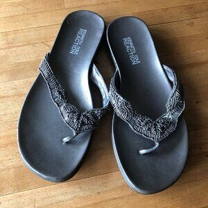 Kenneth Cole Reaction Grey Women's Flat Sandals Silver Beads Size 8 MED